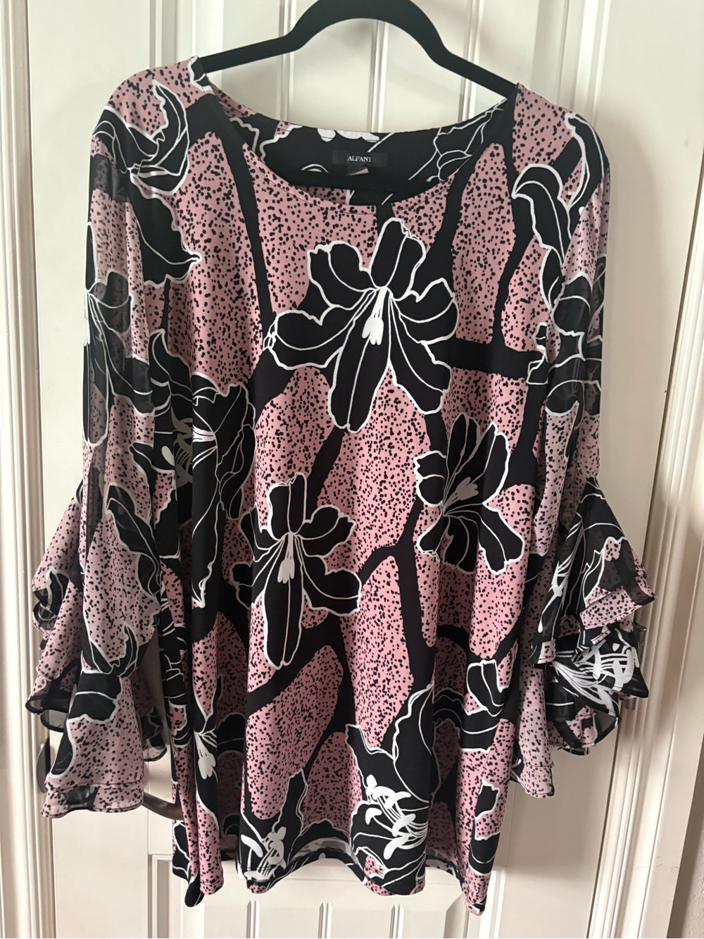 Alfani Black & Pink Floral Ruffle-Sleeve Tunic